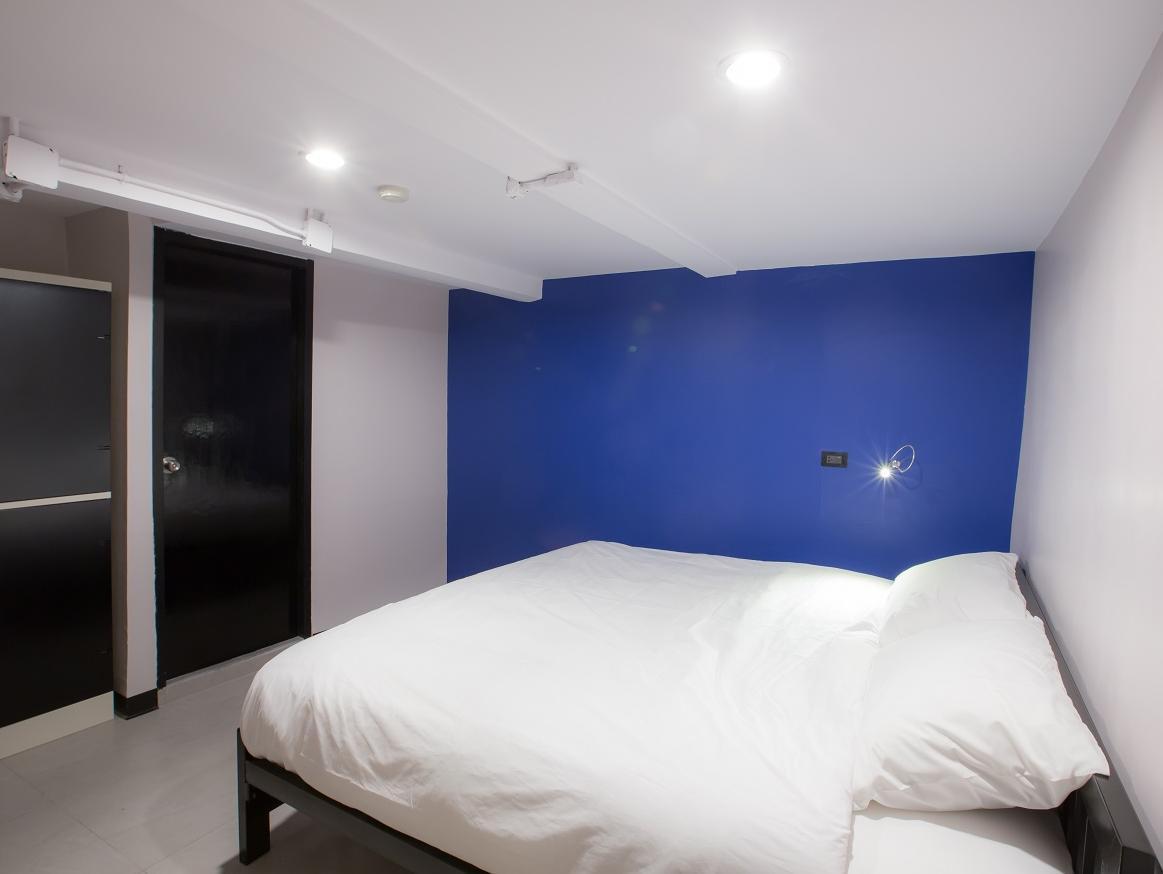 The Blocks Hostel Sukhumvit 10 Bangkok Exterior photo